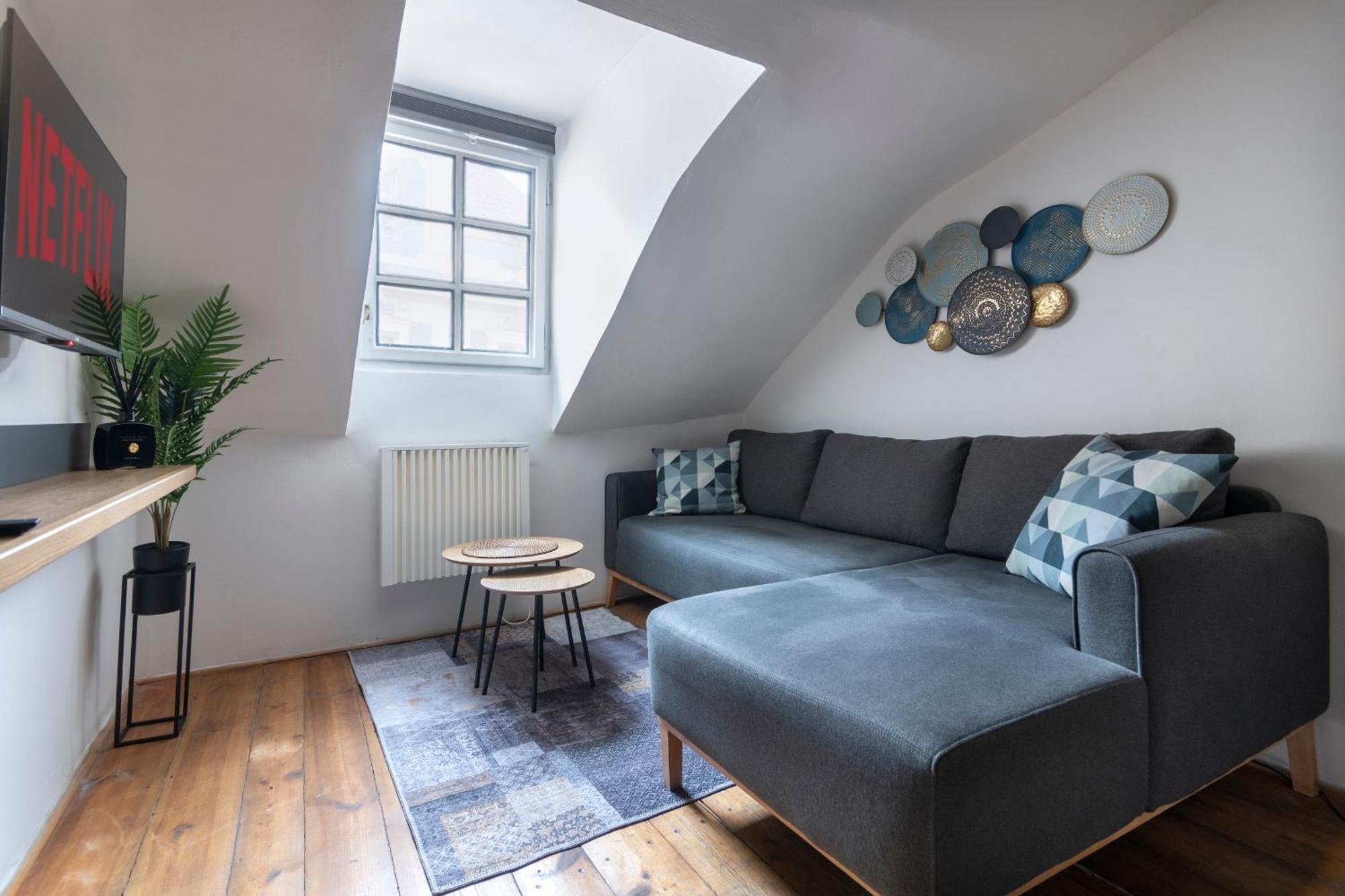 20 Seconds To Charles Bridge Apartment Prague Exterior photo