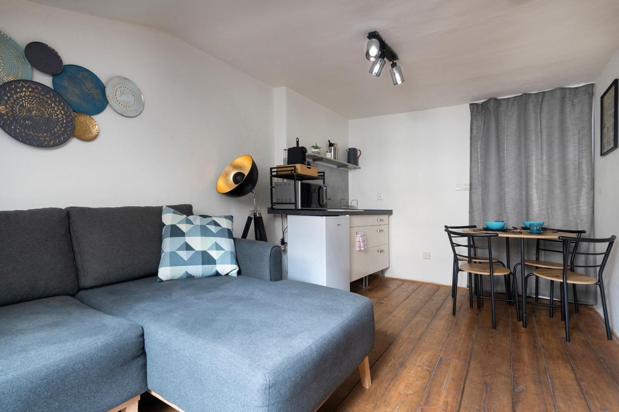 20 Seconds To Charles Bridge Apartment Prague Exterior photo
